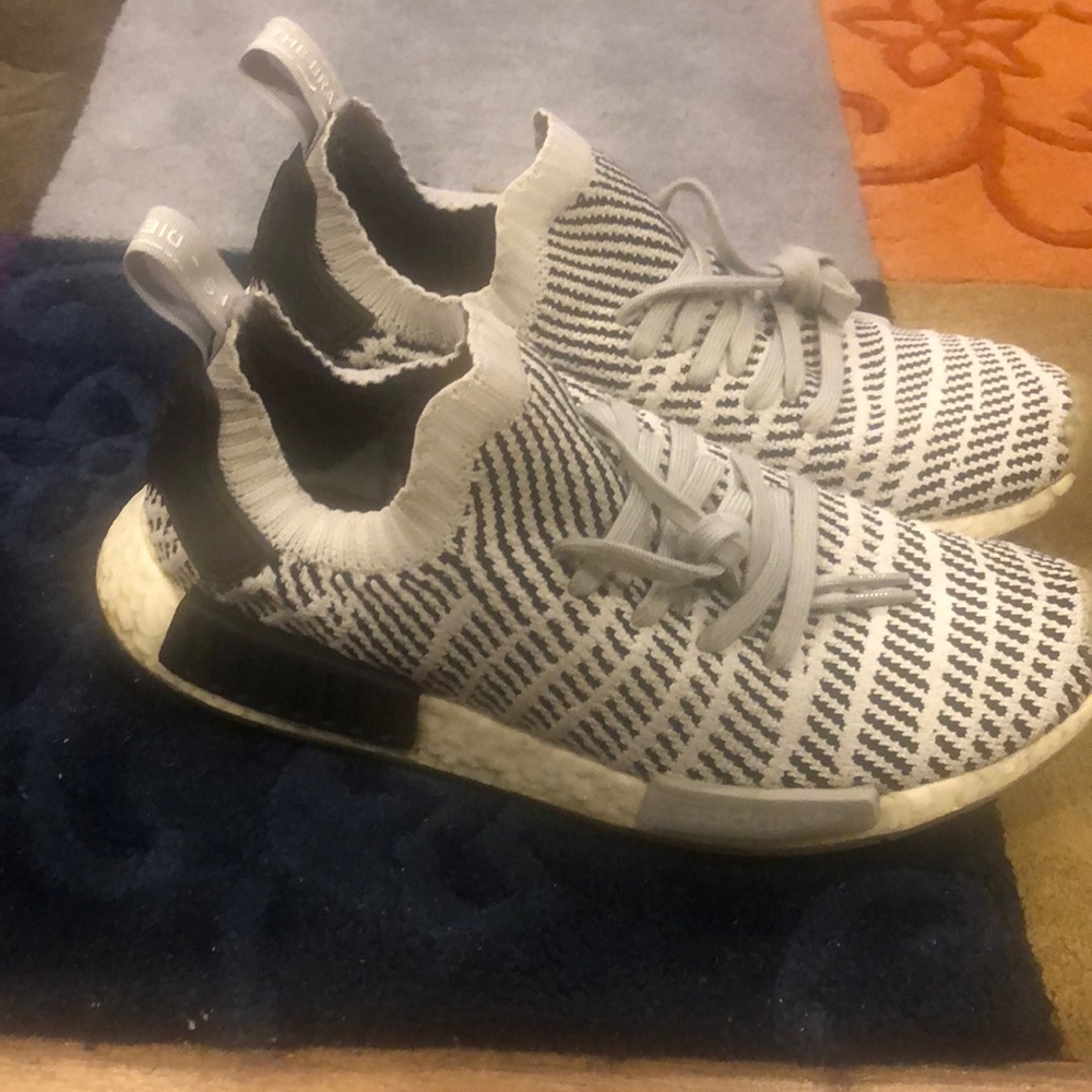 Adidas NMD R1 STLT Primeknit